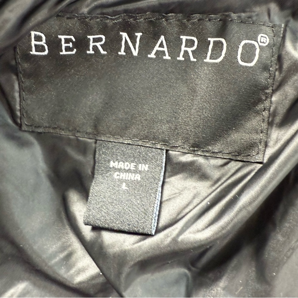 Bernardo Short Puffer Hooded Black Full Zipper & Snap Jacket Women's Large NWT - Picture 8 of 15